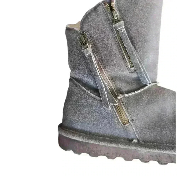 Bearpaw Distressed Mimi Chesnut Boot - Picture 2 of 6